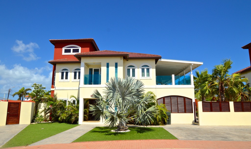 14-Bedroom Attached Twin Estate Merlot Villas Aruba